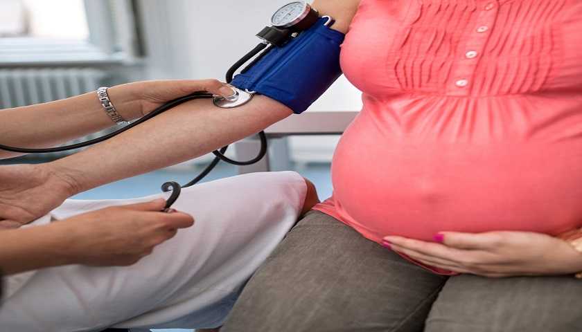 sintomas de pressão alta na gravidez