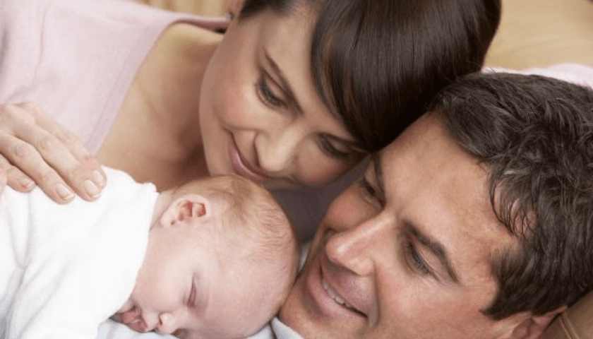 Como o pai pode ajudar a mãe no pós-parto-amamentação-amamentar-pai-bebê-mamãe